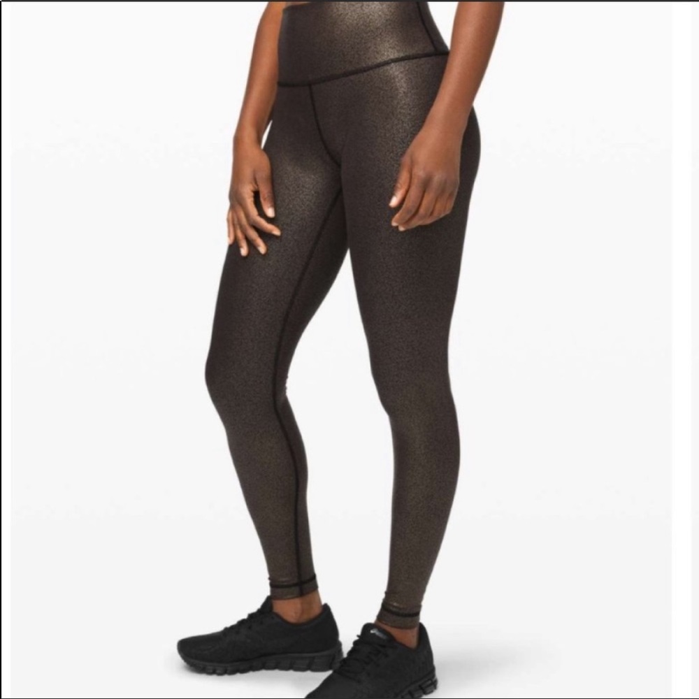 Lululemon Black and Gold Wunder Under Leggings